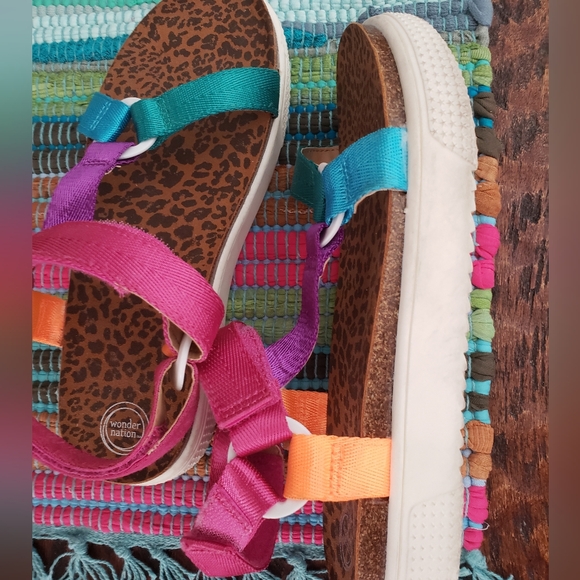 BRIGHT COLORED RIVER SANDALS - Picture 4 of 5